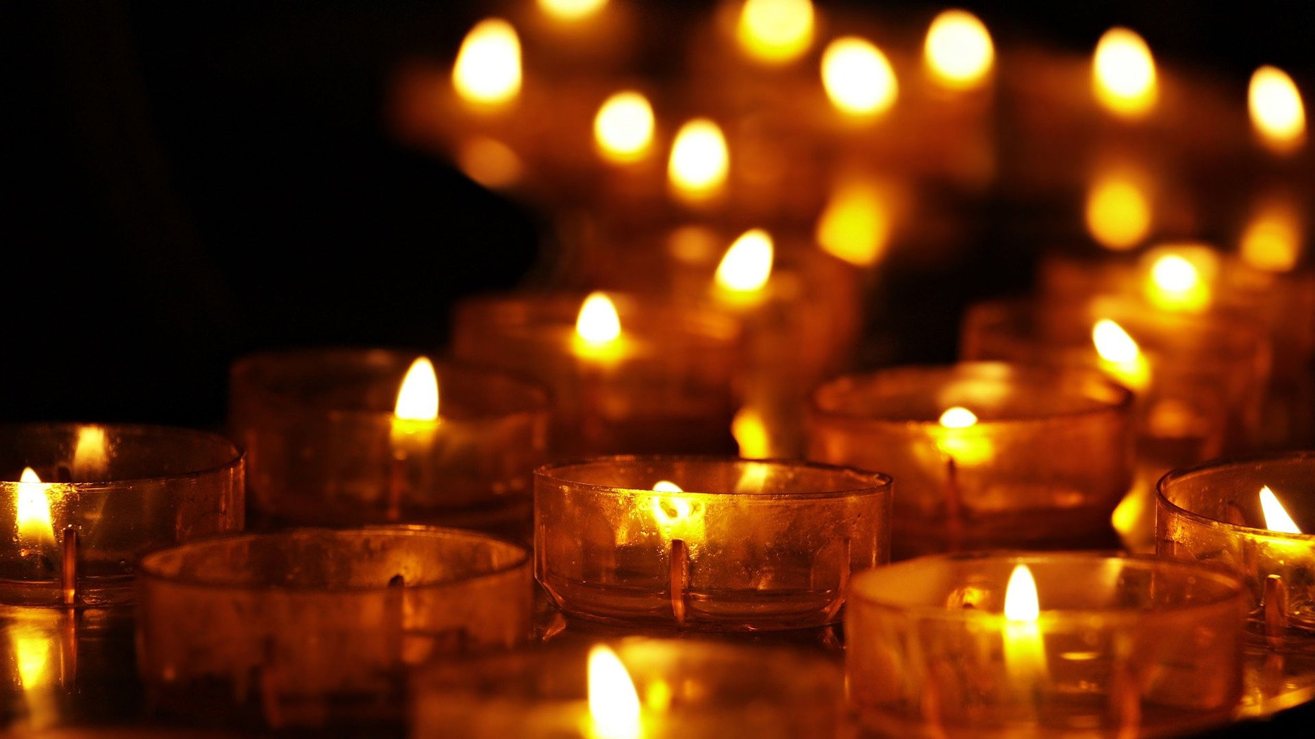 Candles. Image credit: S. Hermann & F. Richter from Pixabay.