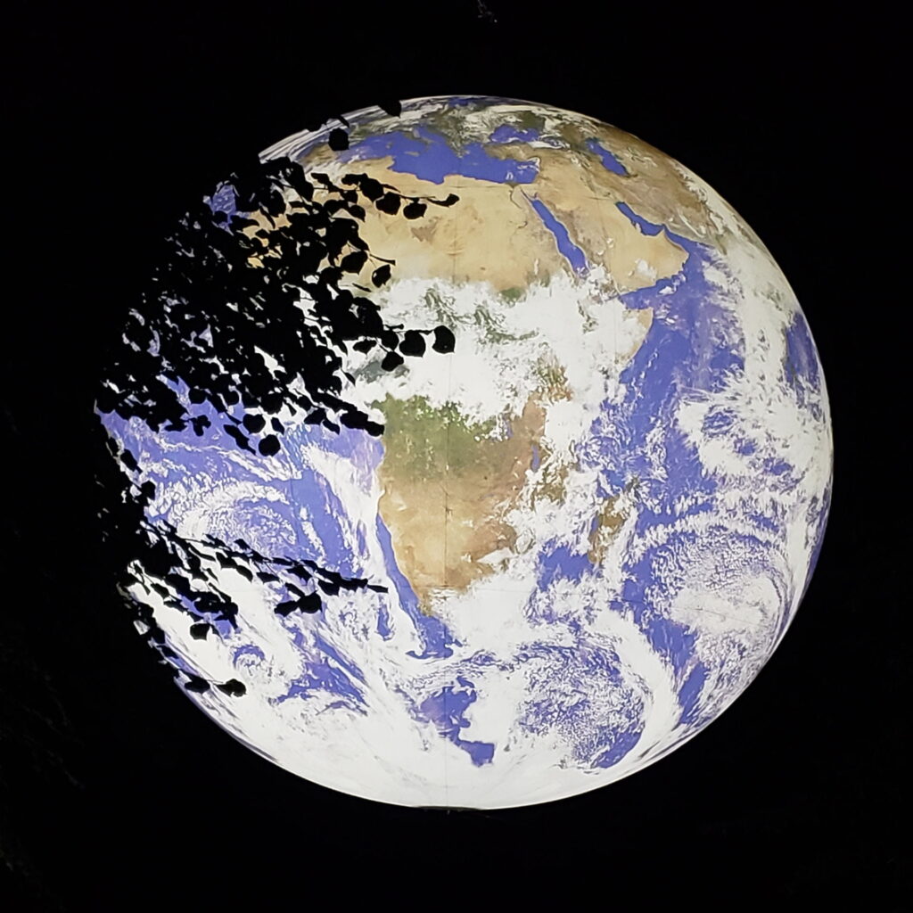 Luke Jerram - Gaia
